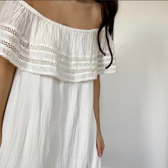 Wilfred | Aritzia White Lace-Trim Off the Shoulder Dress - Picture 3 of 3